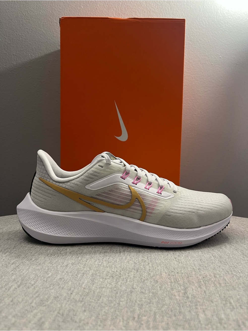Nike Air Zoom Pegasus 39 White Pink Gold Running Womens Shoe Size 8 DH4072-104